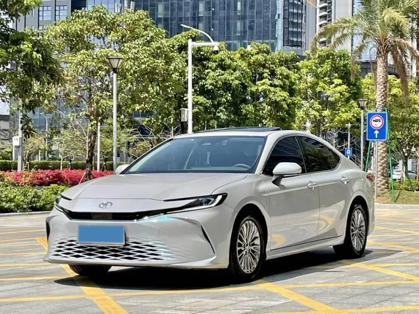 2024 Toyota Camry 2.0L 152HP L4 E-CVT Hybrid,autocango,china used car exporter,china ev exporter,chinese used car exporter,chinese used ev exporter