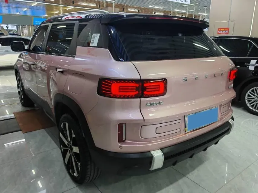 2023 Geely ICON 1.5T 181HP L4 7DCT,autocango,china used car exporter,china ev exporter,chinese used car exporter,chinese used ev exporter