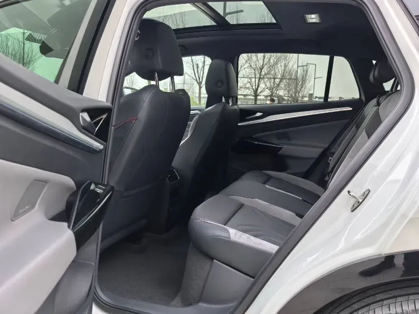 2024 Volkswagen ID.4 Crozz BEV 84.8KWH,autocango,china used car exporter,china ev exporter,chinese used car exporter,chinese used ev exporter