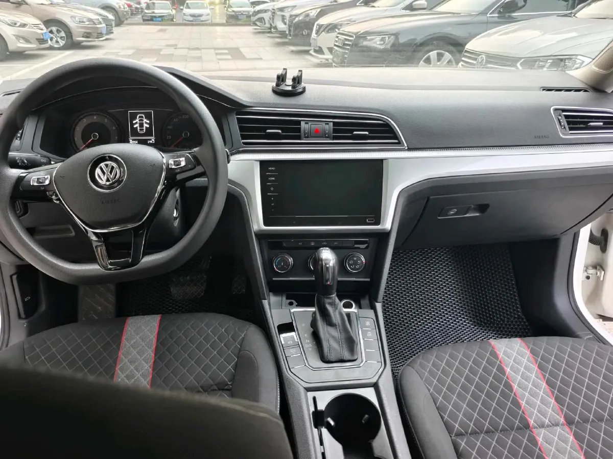 2021 Volkswagen Lamando 1.4T 131HP L4 7DCT,autocango,china used car exporter,china ev exporter,chinese used car exporter,chinese used ev exporter