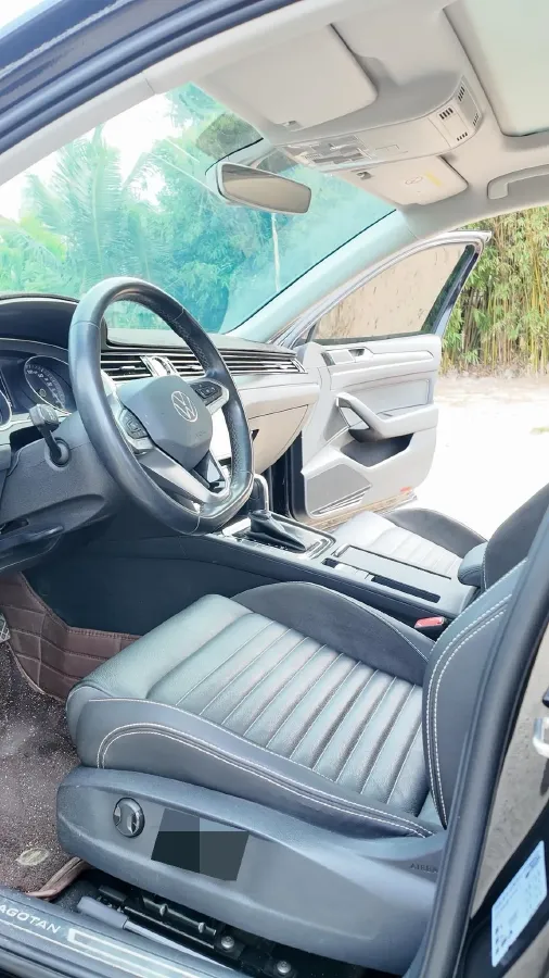 2020 Volkswagen Magotan 2.0T 186HP L4 7DCT,autocango,china used car exporter,china ev exporter,chinese used car exporter,chinese used ev exporter