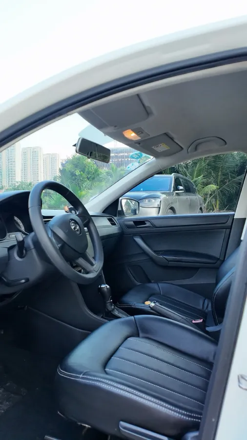 2018 Skoda Rapid Spaceback 1.6L 110HP L4 6AT,autocango,china used car exporter,china ev exporter,chinese used car exporter,chinese used ev exporter