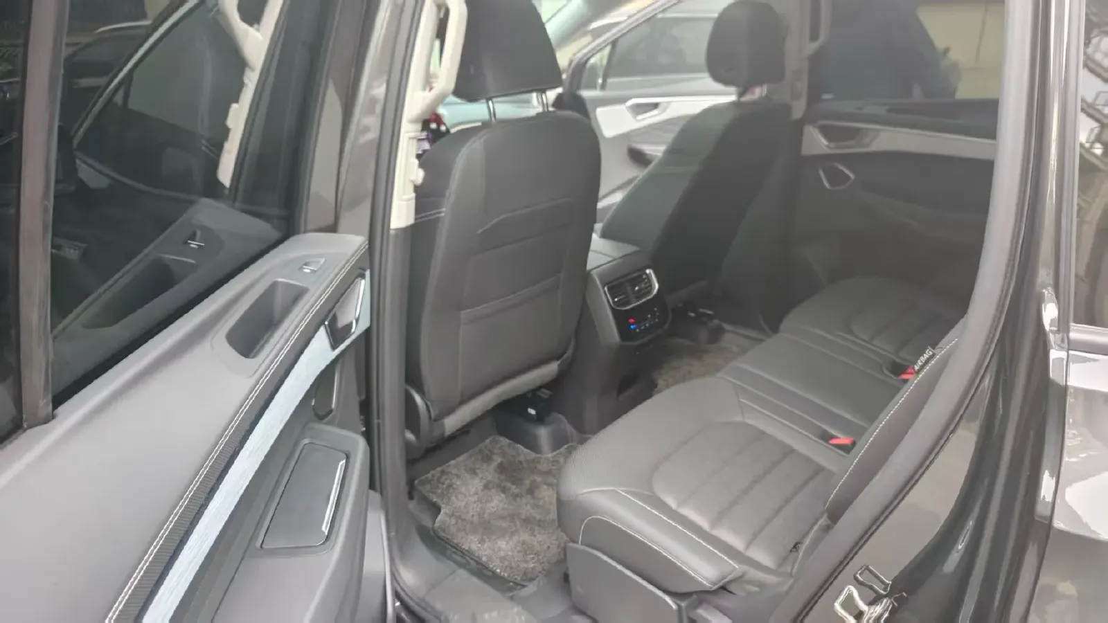 2024 Volkswagen Talagon 2.0T 220HP L4 7DCT,autocango,china used car exporter,china ev exporter,chinese used car exporter,chinese used ev exporter