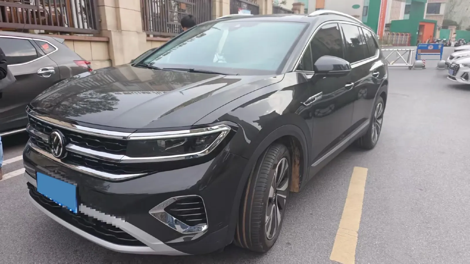 2024 Volkswagen Talagon 2.0T 220HP L4 7DCT,autocango,china used car exporter,china ev exporter,chinese used car exporter,chinese used ev exporter