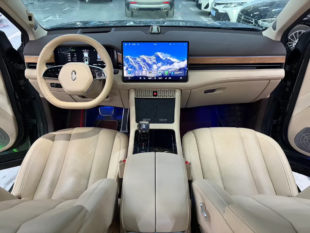 2024 AITO AITO M7 1.5T 152HP L4 REEV 40KWH,autocango,china used car exporter,china ev exporter,chinese used car exporter,chinese used ev exporter