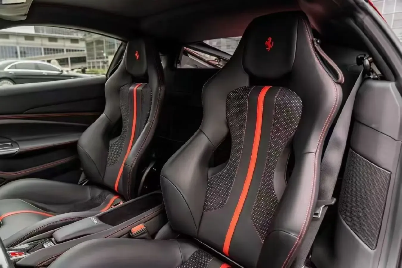 2019 Aston Martin DB11 5.2T 639HP V12 8AT,autocango,china used car exporter,china ev exporter,chinese used car exporter,chinese used ev exporter