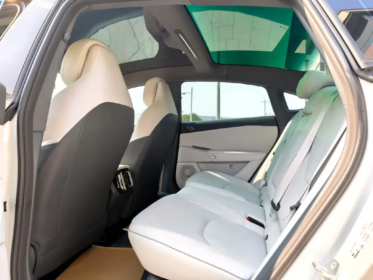 2025 ARCFOX αS5 BEV,autocango,china used car exporter,china ev exporter,chinese used car exporter,chinese used ev exporter