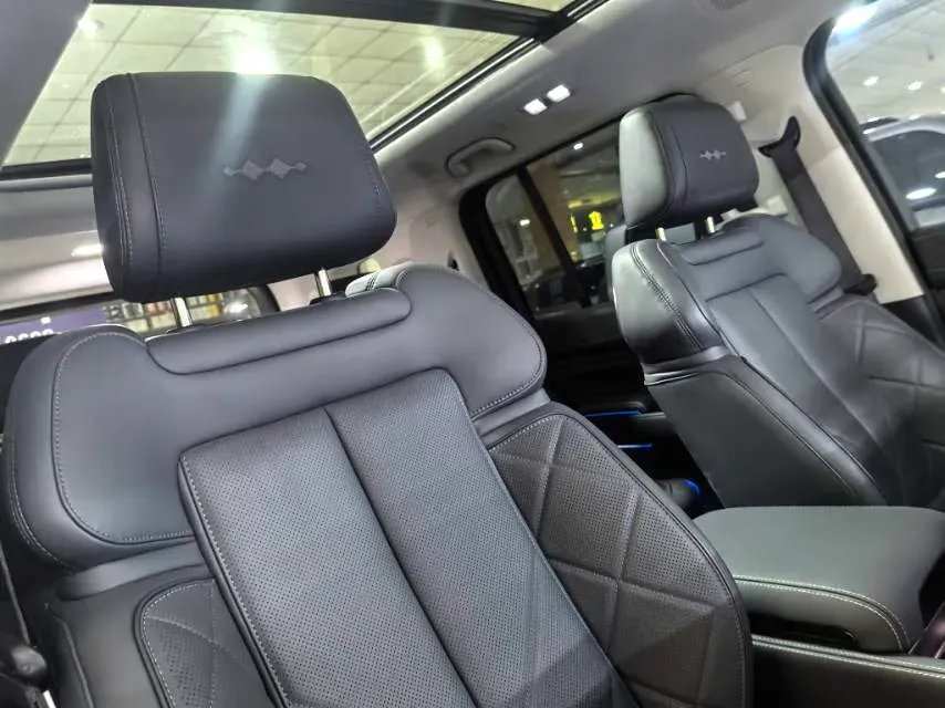 2023 FangChengBao Bao 5 1.5T 194HP L4 E-CVT PHEV 31.8KWH,autocango,china used car exporter,china ev exporter,chinese used car exporter,chinese used ev exporter