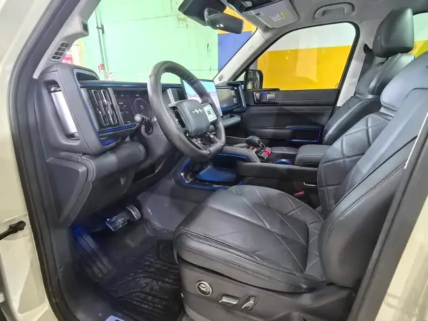 2023 FangChengBao Bao 5 1.5T 194HP L4 E-CVT PHEV 31.8KWH,autocango,china used car exporter,china ev exporter,chinese used car exporter,chinese used ev exporter