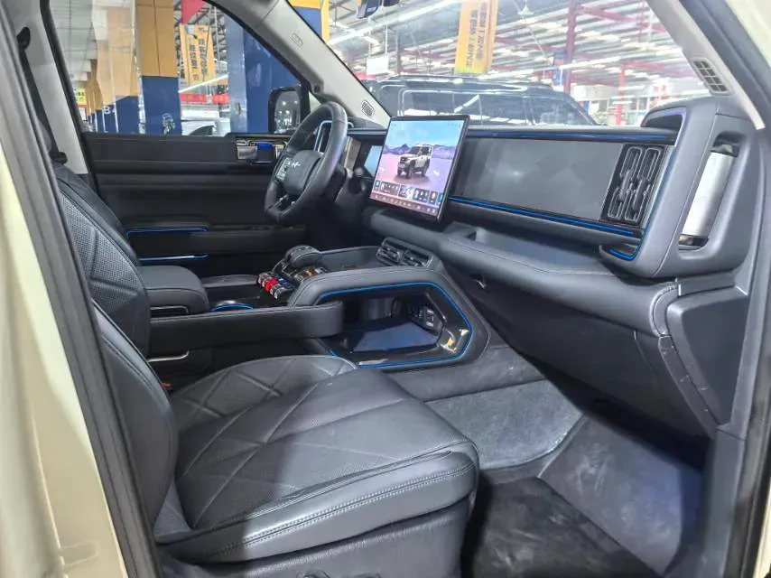 2023 FangChengBao Bao 5 1.5T 194HP L4 E-CVT PHEV 31.8KWH,autocango,china used car exporter,china ev exporter,chinese used car exporter,chinese used ev exporter