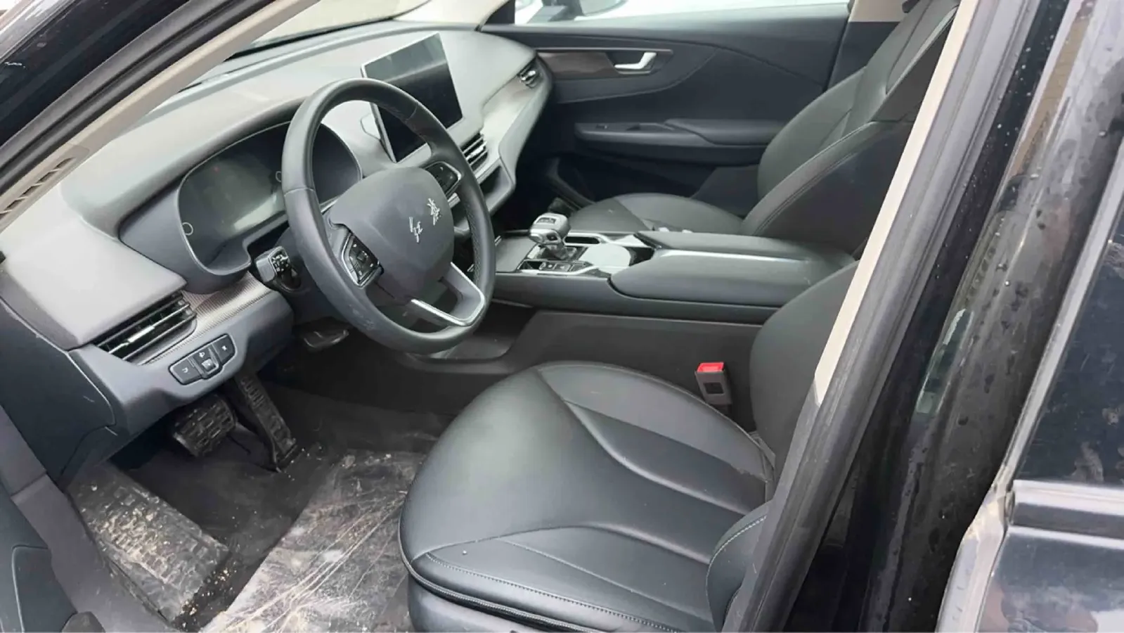 2022 HongQi E-QM5 BEV 54KWH,autocango,china used car exporter,china ev exporter,chinese used car exporter,chinese used ev exporter