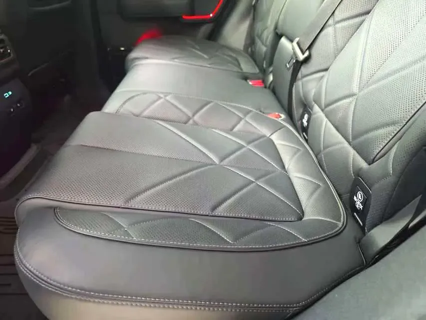 2023 FangChengBao Bao 5 1.5T 194HP L4 E-CVT PHEV 31.8KWH,autocango,china used car exporter,china ev exporter,chinese used car exporter,chinese used ev exporter