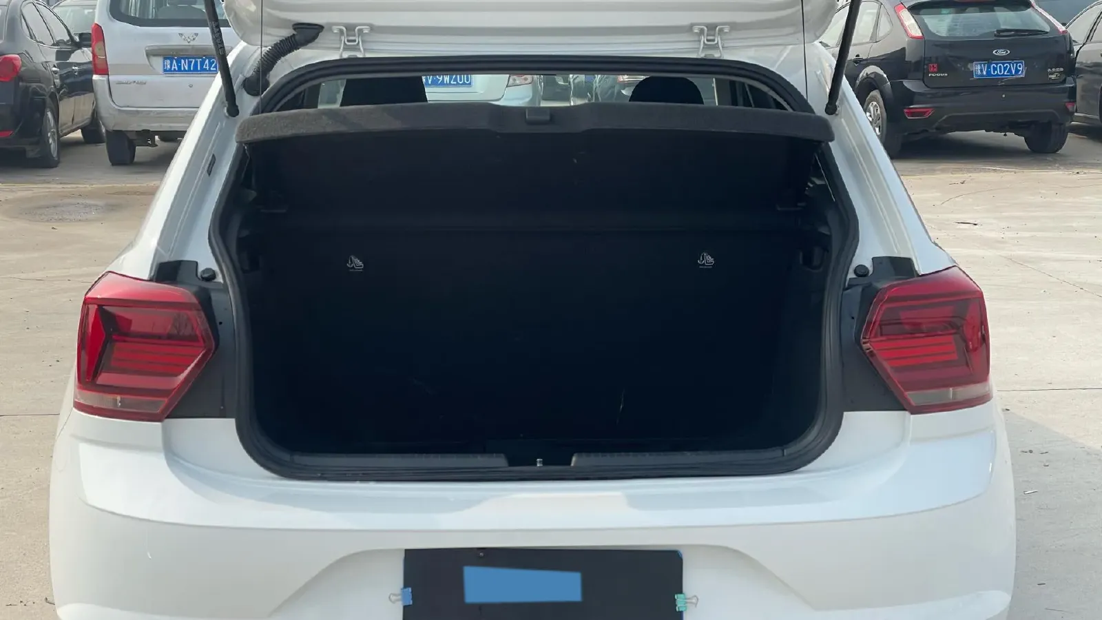 2023 Volkswagen Polo 1.5L 110HP L4 6AT,autocango,china used car exporter,china ev exporter,chinese used car exporter,chinese used ev exporter