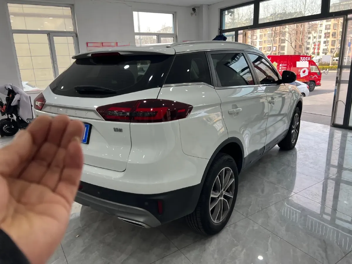 2021 Ford Escort 1.5L 122HP L3 6AT,autocango,china used car exporter,china ev exporter,chinese used car exporter,chinese used ev exporter