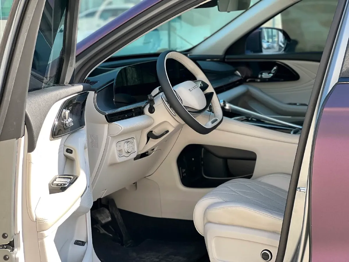 2023 Exceed RX 2.0T 261HP L4 7DCT,autocango,china used car exporter,china ev exporter,chinese used car exporter,chinese used ev exporter