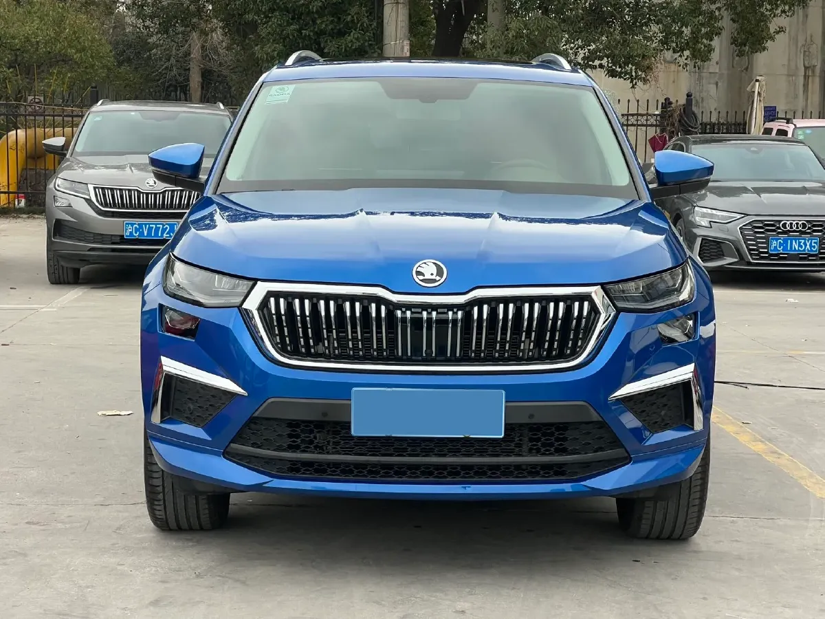 2022 Skoda Kodiak 2.0T 186HP L4 7DCT,autocango,china used car exporter,china ev exporter,chinese used car exporter,chinese used ev exporter
