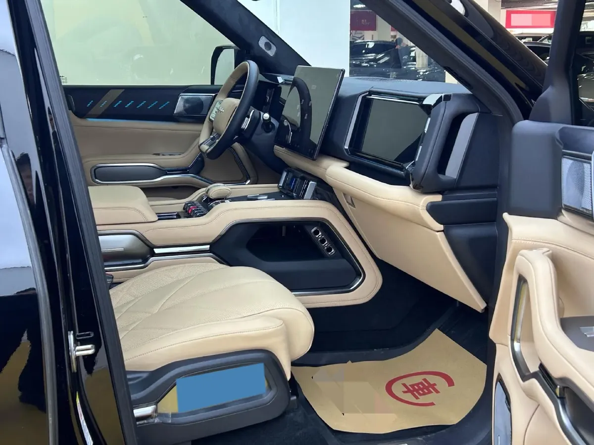 2025 FangChengBao Bao 8 2.0T 245HP L4 E-CVT PHEV 36.8KWH,autocango,china used car exporter,china ev exporter,chinese used car exporter,chinese used ev exporter