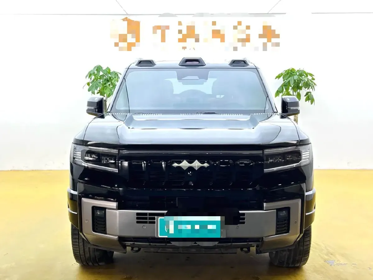 2025 FangChengBao Bao 8 2.0T 245HP L4 E-CVT PHEV 36.8KWH,autocango,china used car exporter,china ev exporter,chinese used car exporter,chinese used ev exporter