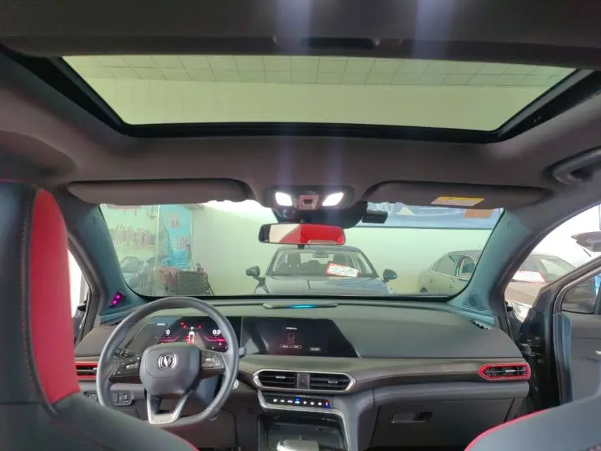 2021 ChangAn UNI-T 1.5T 180HP L4 7DCT,autocango,china used car exporter,china ev exporter,chinese used car exporter,chinese used ev exporter