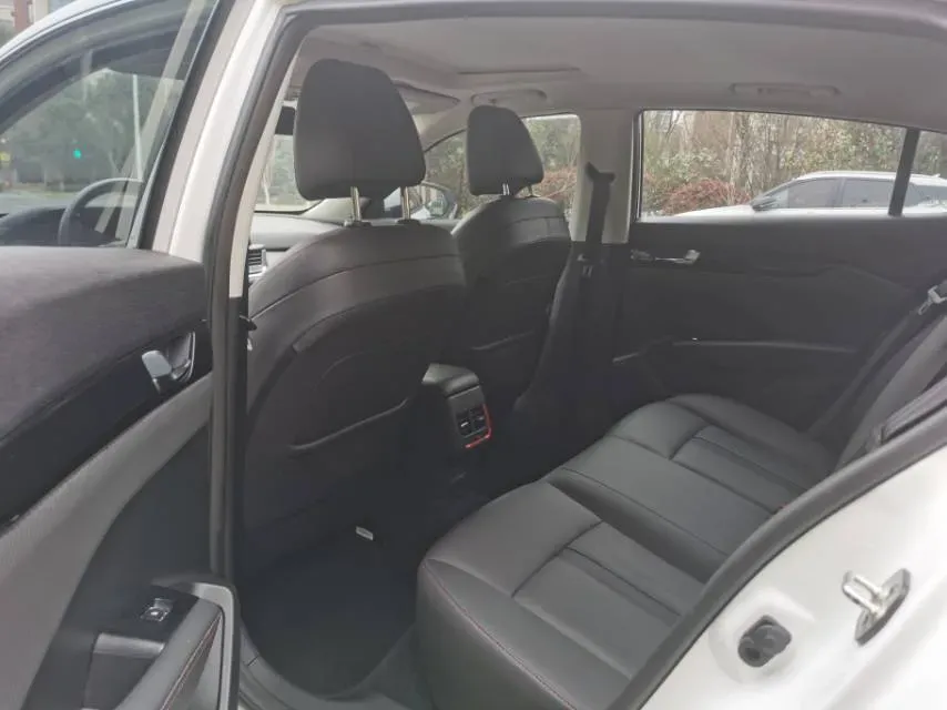 2021 DongFeng Aeolus YiXuan 1.5T 150HP L4 6DCT,autocango,china used car exporter,china ev exporter,chinese used car exporter,chinese used ev exporter