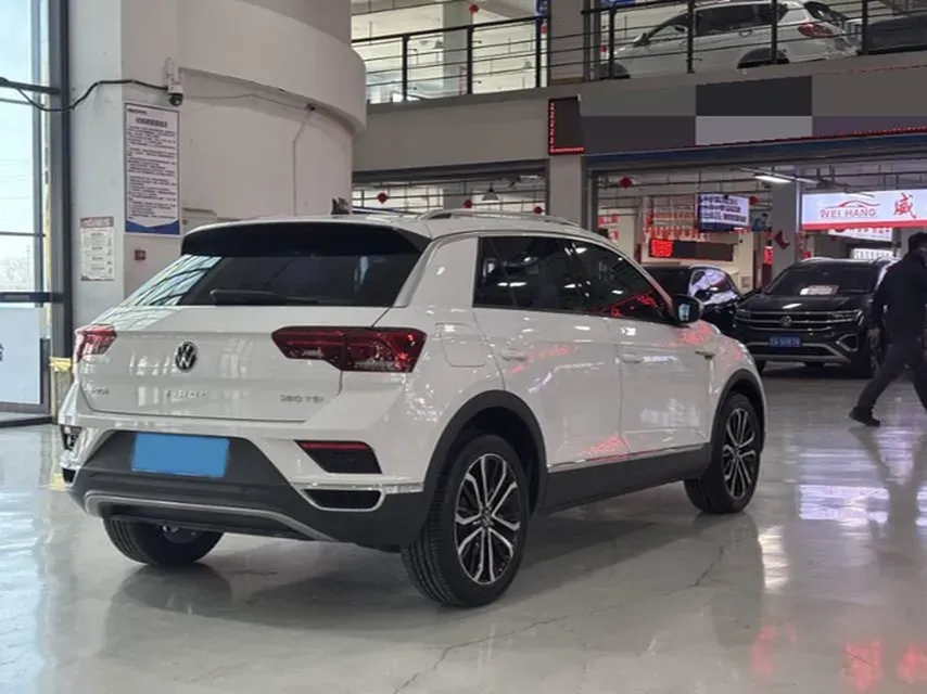 2022 Volkswagen T-Roc 1.4T 150HP L4 7DCT,autocango,china used car exporter,china ev exporter,chinese used car exporter,chinese used ev exporter