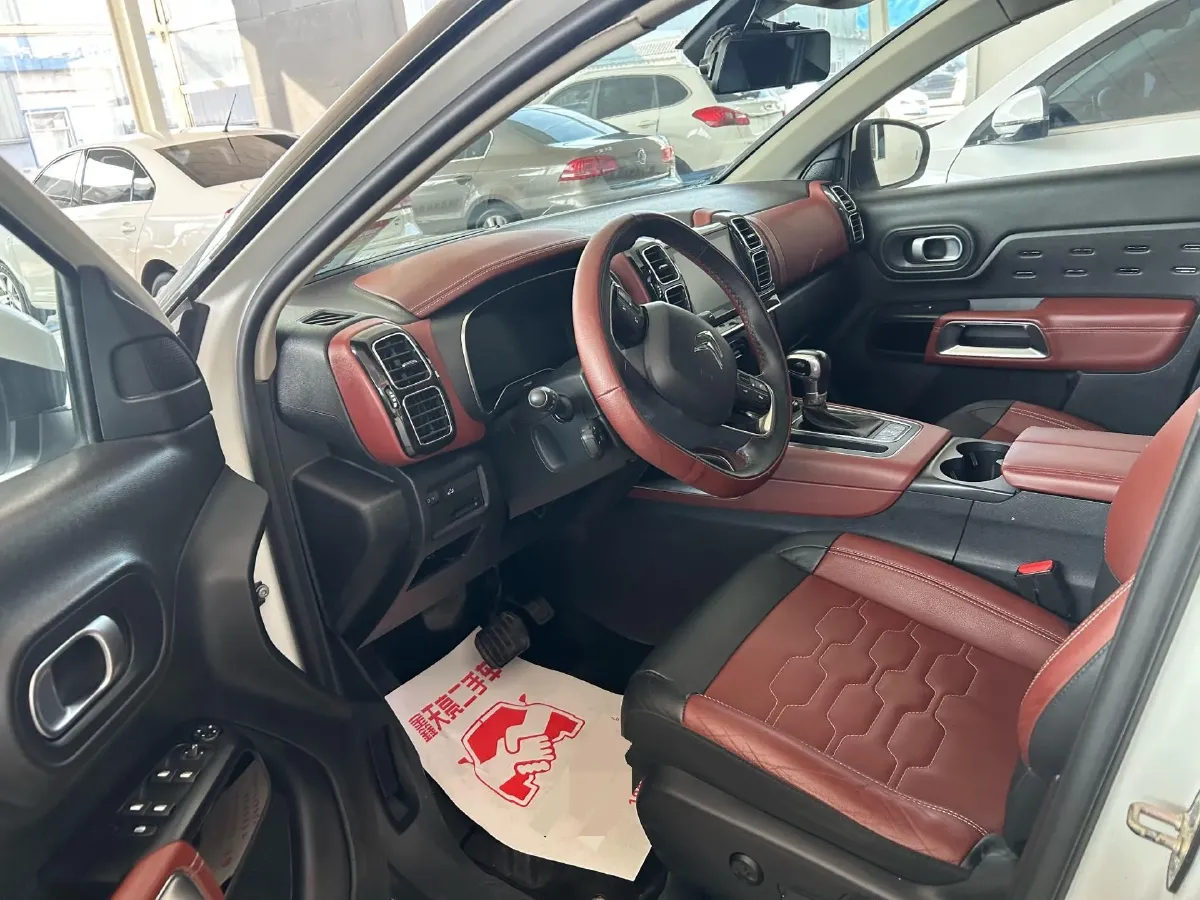 2017 Citroen C5 Aircross 1.6T 167HP L4 6AT,autocango,china used car exporter,china ev exporter,chinese used car exporter,chinese used ev exporter