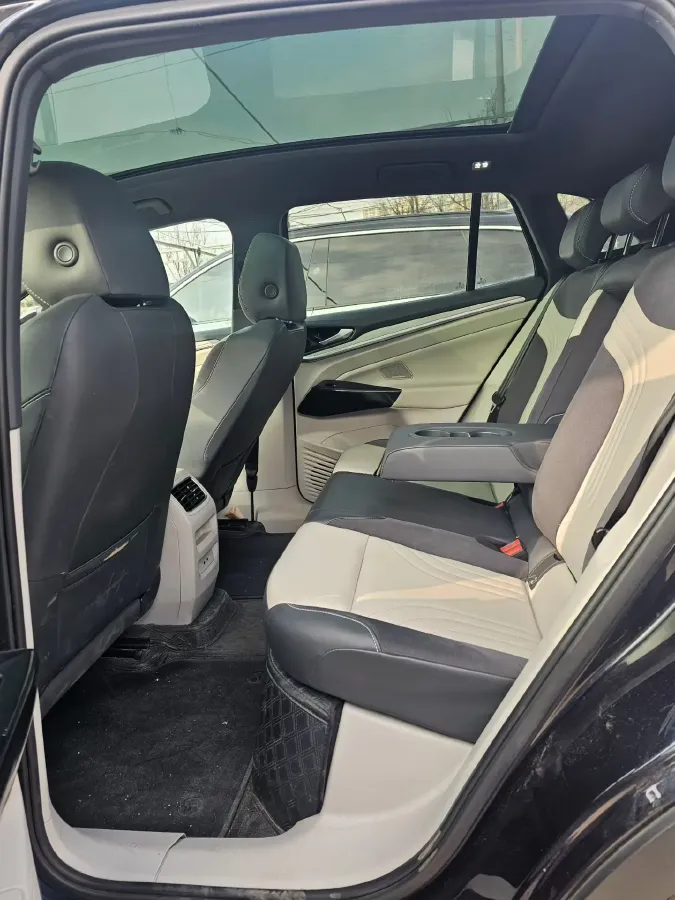 2021 Volkswagen ID.4 Crozz BEV 84.8KWH,autocango,china used car exporter,china ev exporter,chinese used car exporter,chinese used ev exporter