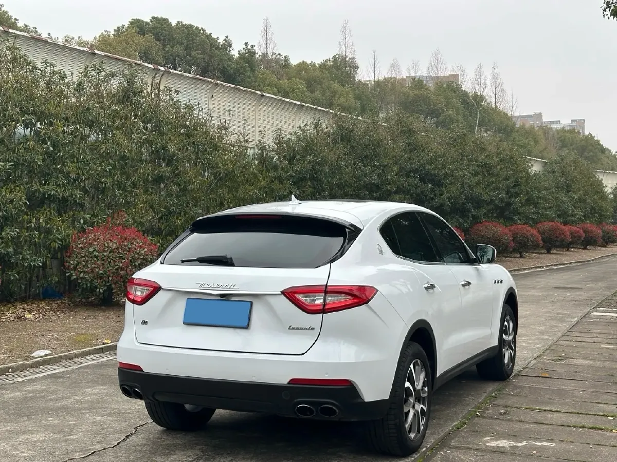 2018 Jaguar XJ 3.0T 340HP V6 8AT,autocango,china used car exporter,china ev exporter,chinese used car exporter,chinese used ev exporter