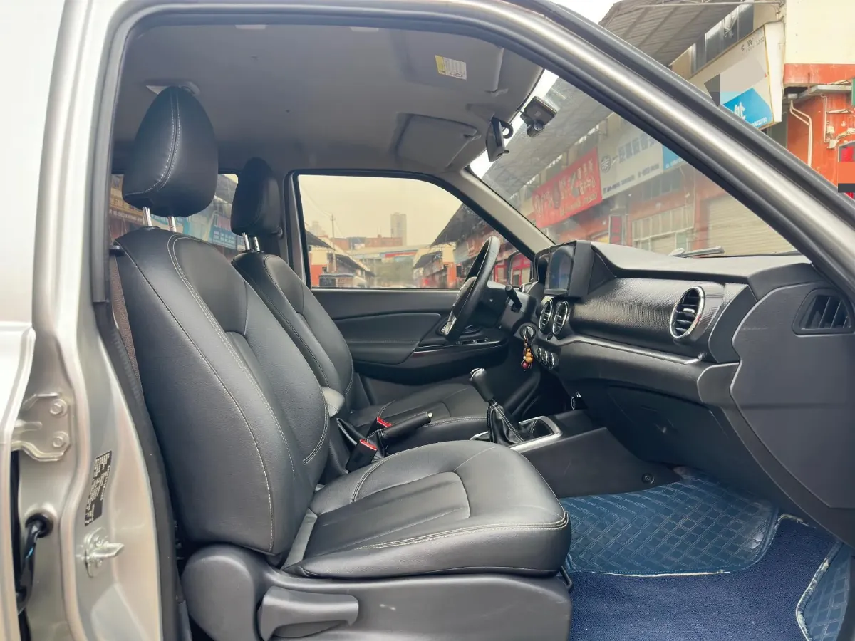 2021 Dongfeng RuiQi 2.4T 165HP L4 5MT,autocango,china used car exporter,china ev exporter,chinese used car exporter,chinese used ev exporter