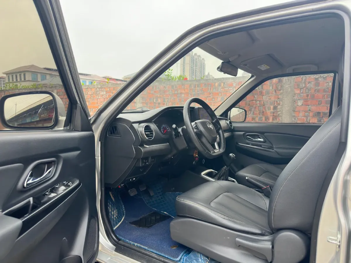 2021 Dongfeng RuiQi 2.4T 165HP L4 5MT,autocango,china used car exporter,china ev exporter,chinese used car exporter,chinese used ev exporter
