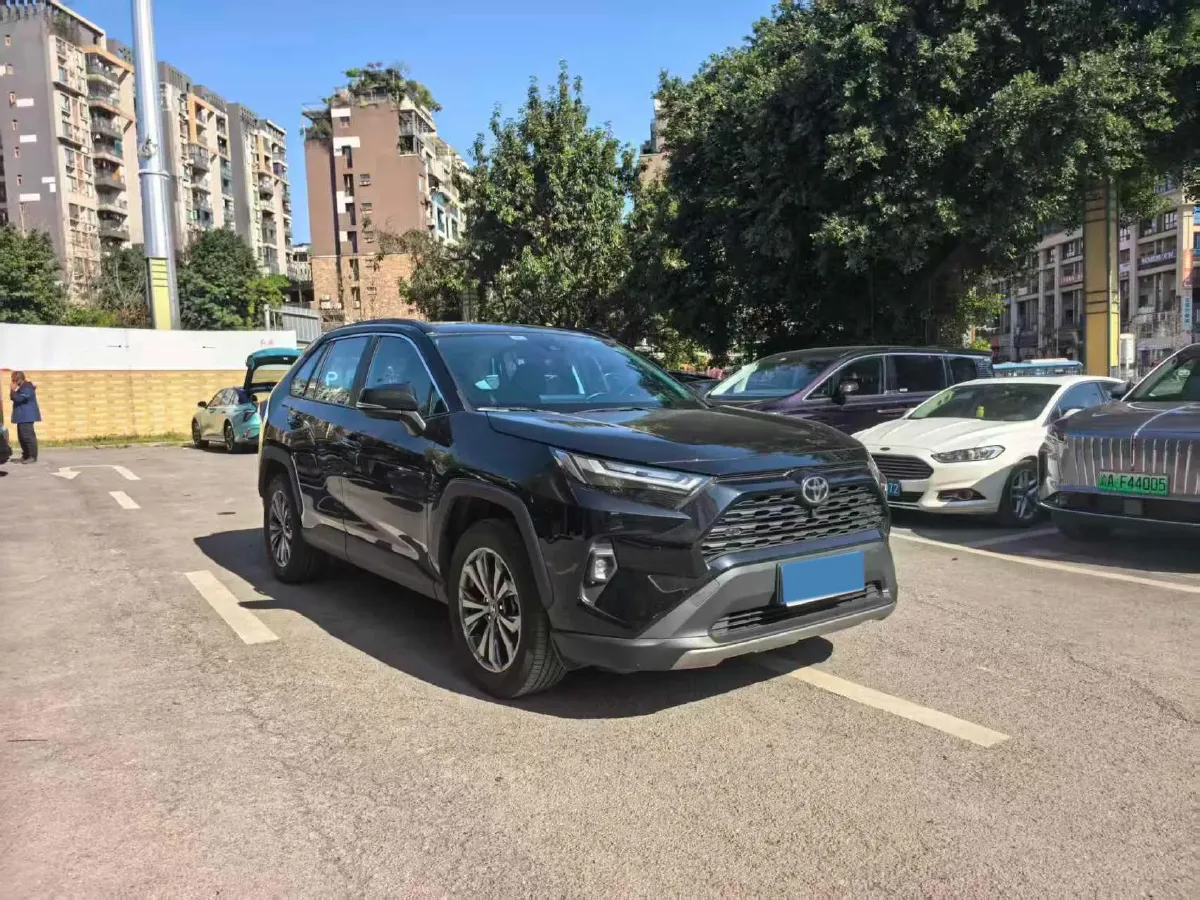 2024 Toyota RAV4 2.0L 171HP L4 CVT,autocango,china used car exporter,china ev exporter,chinese used car exporter,chinese used ev exporter
