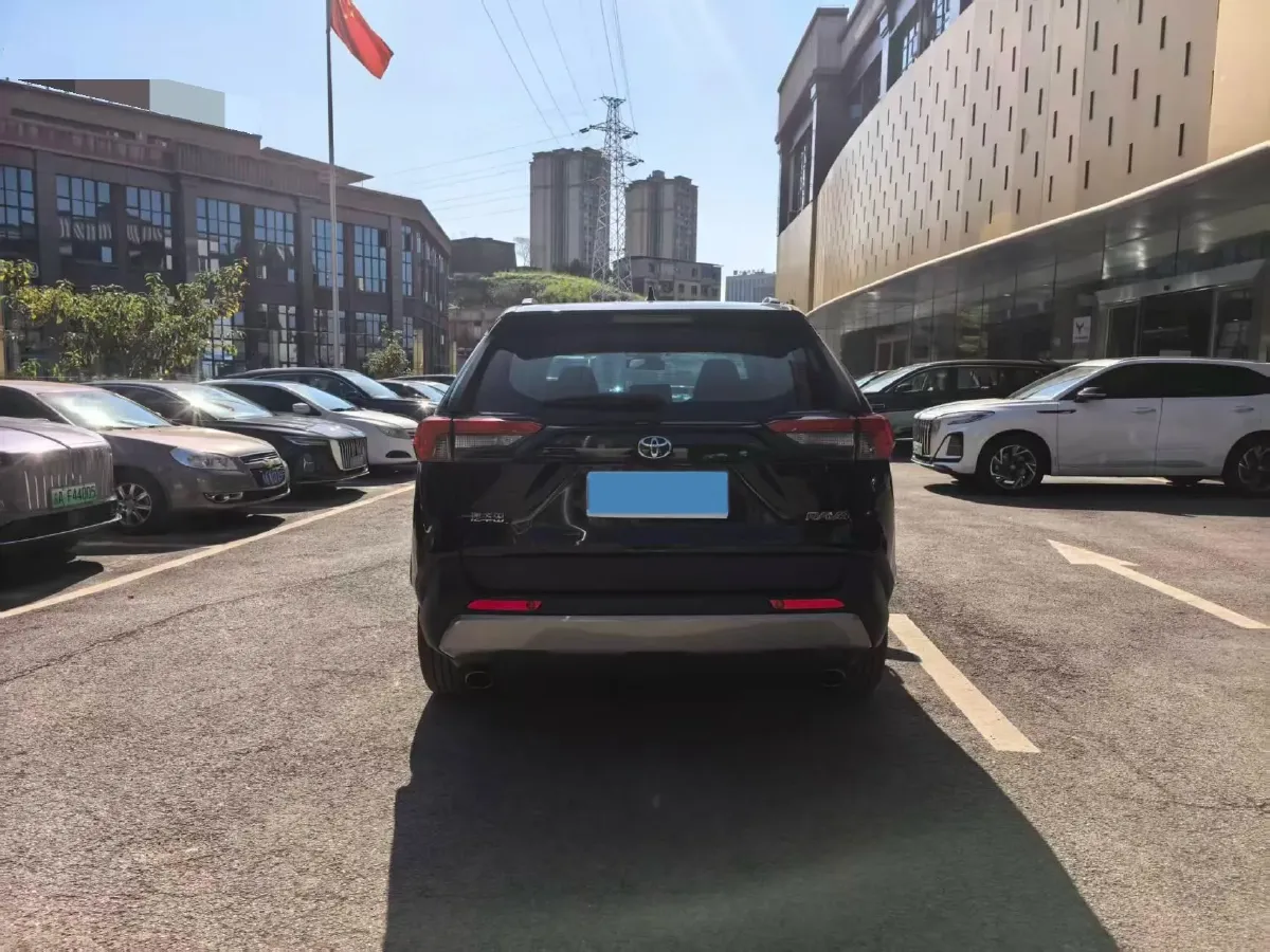2024 Toyota RAV4 2.0L 171HP L4 CVT,autocango,china used car exporter,china ev exporter,chinese used car exporter,chinese used ev exporter