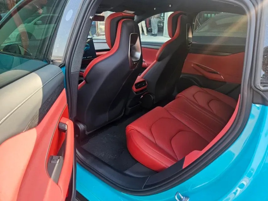 2024 MI SU7 BEV 73.6KWH,autocango,china used car exporter,china ev exporter,chinese used car exporter,chinese used ev exporter