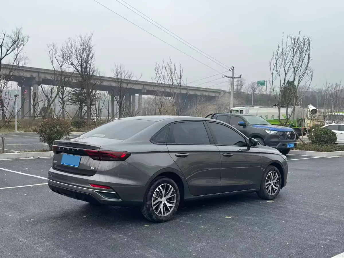 2025 Geely Emgrand 1.5L 127HP L4 CVT,autocango,china used car exporter,china ev exporter,chinese used car exporter,chinese used ev exporter