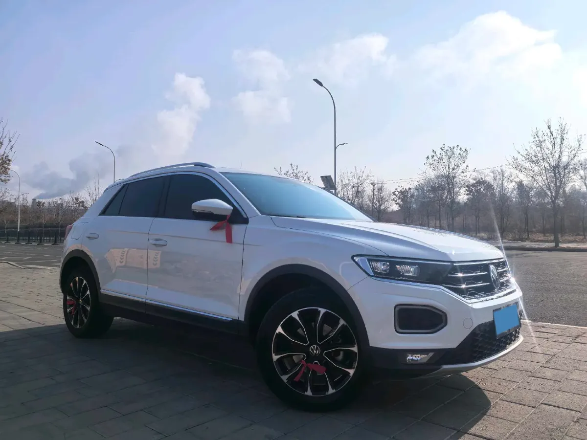 2022 Volkswagen T-Roc 1.4T 150HP L4 7DCT,autocango,china used car exporter,china ev exporter,chinese used car exporter,chinese used ev exporter