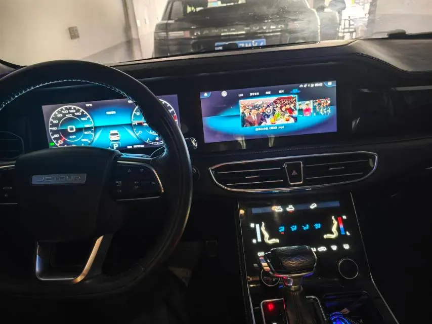 2020 Jetour X90 1.6T 197HP L4 7DCT,autocango,china used car exporter,china ev exporter,chinese used car exporter,chinese used ev exporter