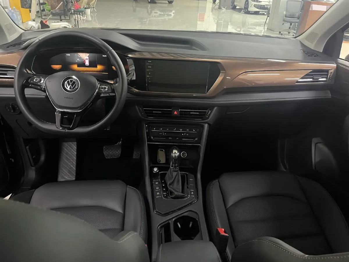 2021 Volkswagen Tharu 1.4T 150HP L4 7DCT,autocango,china used car exporter,china ev exporter,chinese used car exporter,chinese used ev exporter