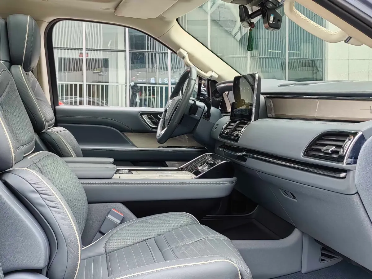 2020 Lincoln Navigator 3.5T 388HP V6 10AT,autocango,china used car exporter,china ev exporter,chinese used car exporter,chinese used ev exporter