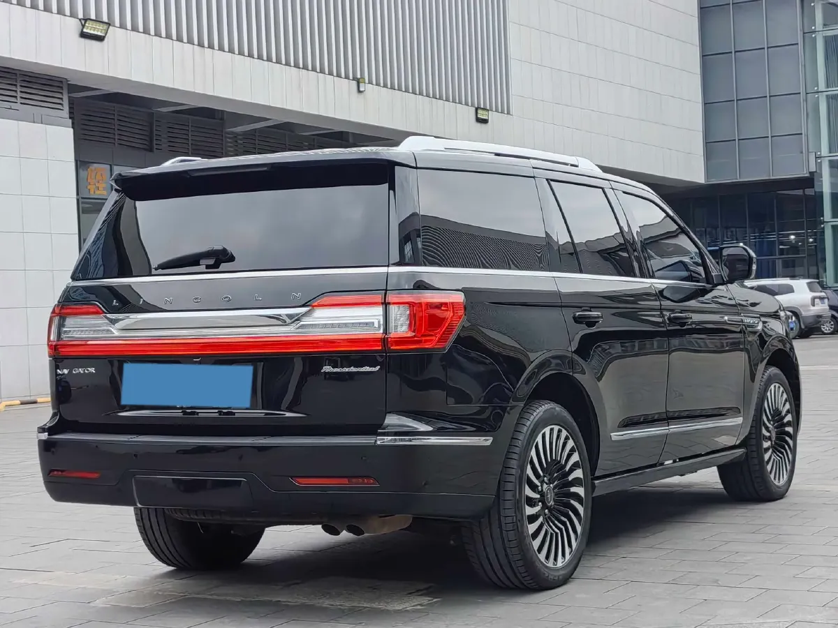 2020 Lincoln Navigator 3.5T 388HP V6 10AT,autocango,china used car exporter,china ev exporter,chinese used car exporter,chinese used ev exporter