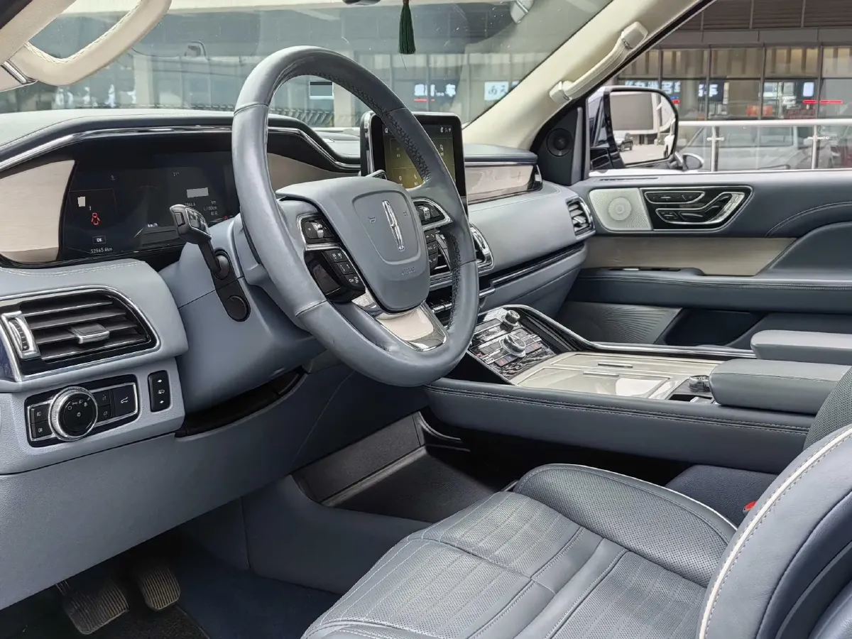 2020 Lincoln Navigator 3.5T 388HP V6 10AT,autocango,china used car exporter,china ev exporter,chinese used car exporter,chinese used ev exporter