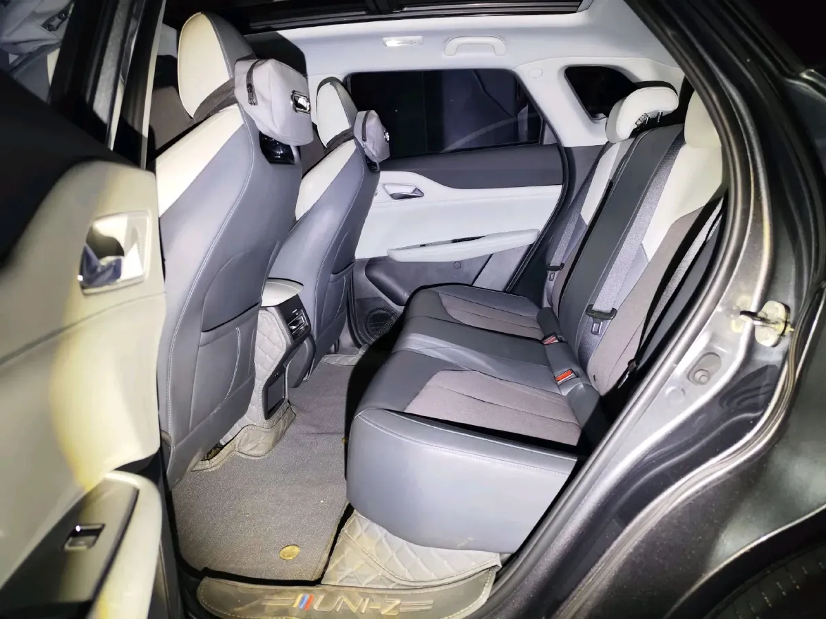 2025 ChangAn UNI-Z 1.5T 188HP L4 7DCT,autocango,china used car exporter,china ev exporter,chinese used car exporter,chinese used ev exporter