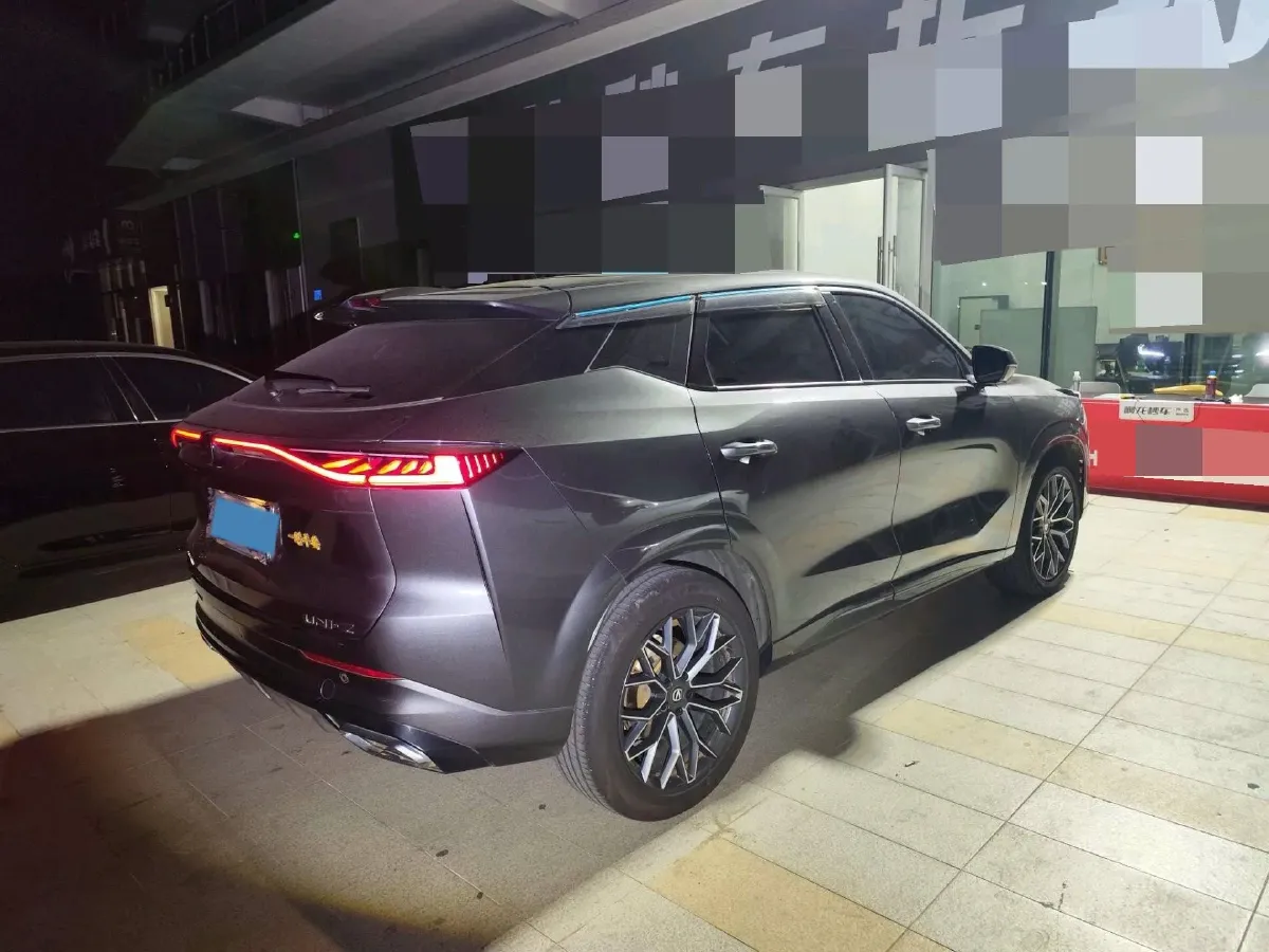 2025 ChangAn UNI-Z 1.5T 188HP L4 7DCT,autocango,china used car exporter,china ev exporter,chinese used car exporter,chinese used ev exporter