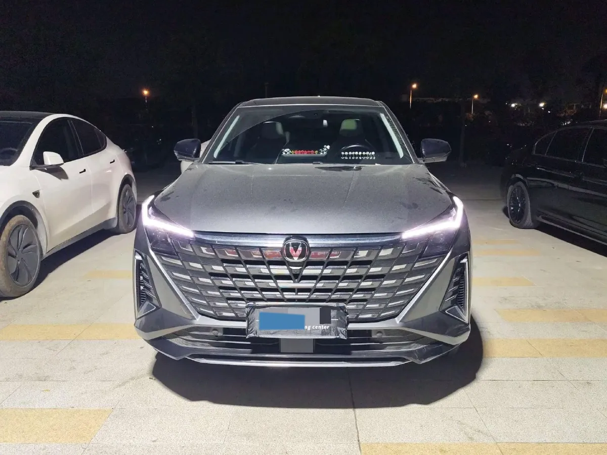 2025 ChangAn UNI-Z 1.5T 188HP L4 7DCT,autocango,china used car exporter,china ev exporter,chinese used car exporter,chinese used ev exporter