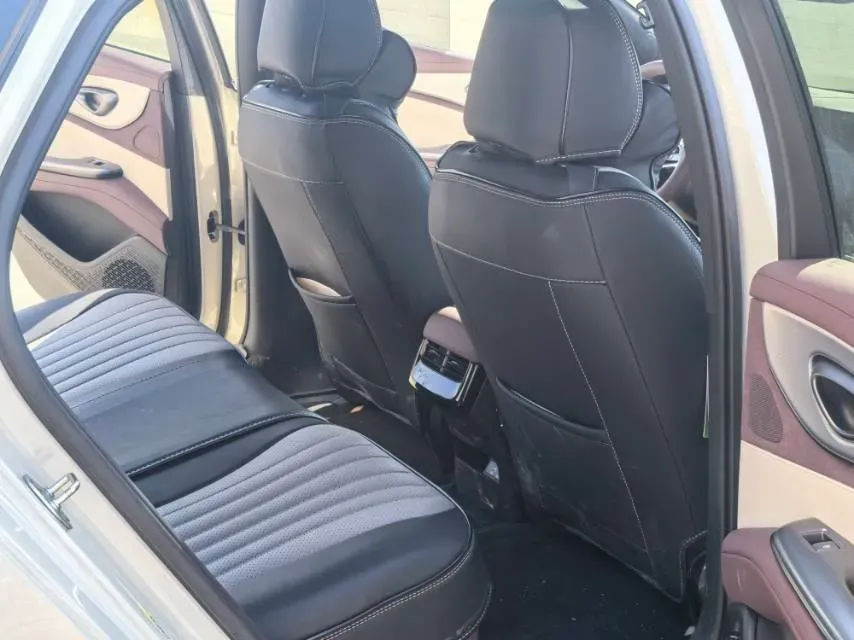 2025 BYD Seal07 DM-i 1.5L 101HP L4 E-CVT PHEV 17.6KWH,autocango,china used car exporter,china ev exporter,chinese used car exporter,chinese used ev exporter