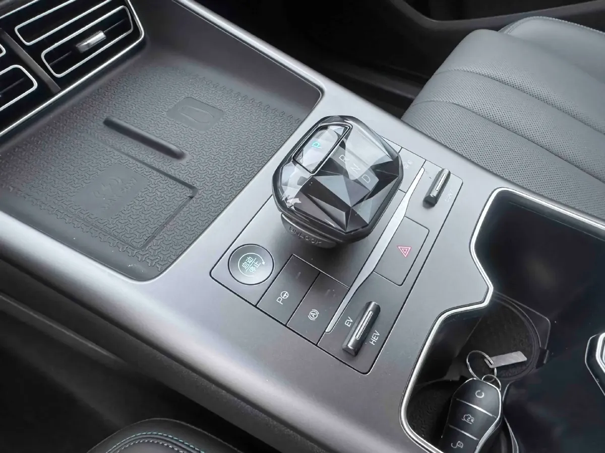 2025 BYD Song Pro 1.5L 101HP L4 E-CVT PHEV 18.3KWH,autocango,china used car exporter,china ev exporter,chinese used car exporter,chinese used ev exporter