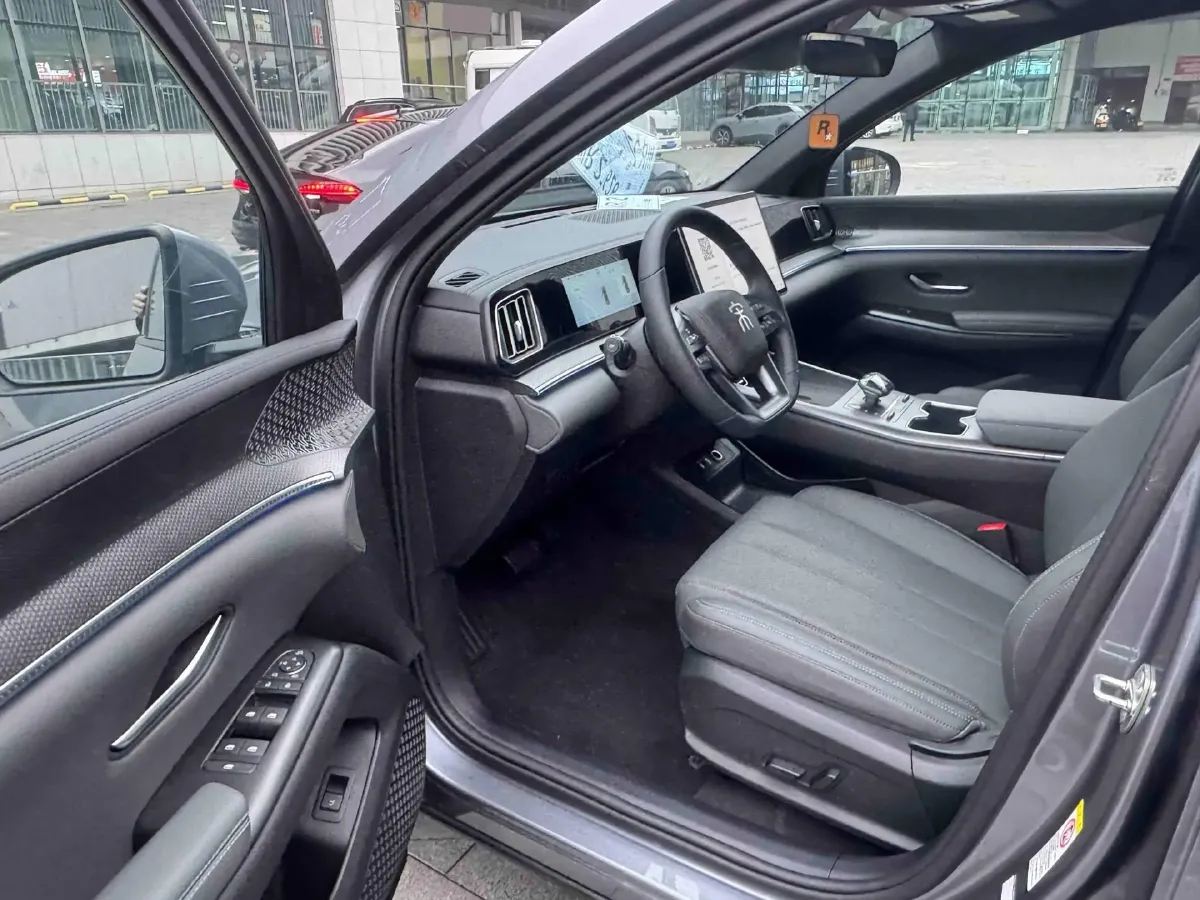 2025 BYD Song Pro 1.5L 101HP L4 E-CVT PHEV 18.3KWH,autocango,china used car exporter,china ev exporter,chinese used car exporter,chinese used ev exporter