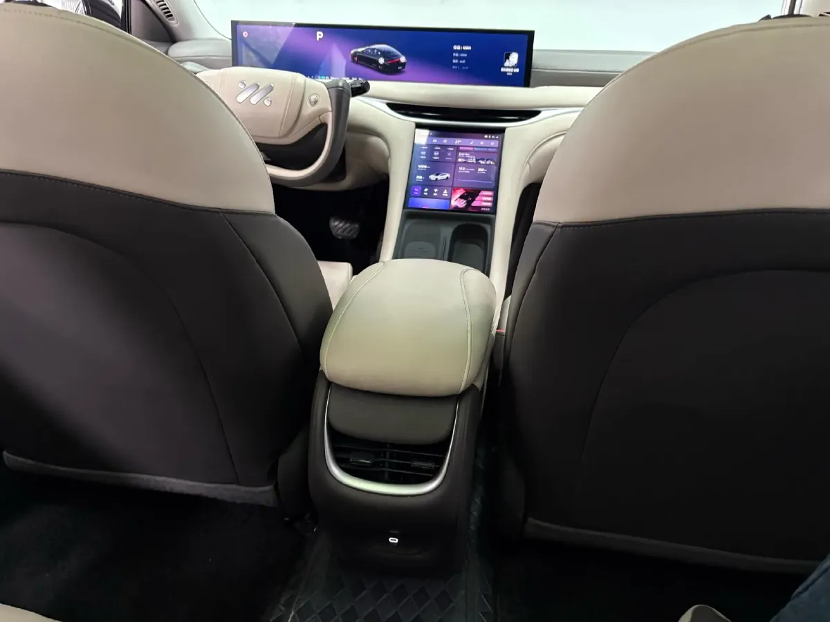 2024 IM L6 BEV 75KWH,autocango,china used car exporter,china ev exporter,chinese used car exporter,chinese used ev exporter