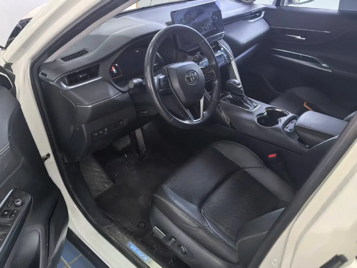 2022 Toyota Venza 2.5L 178HP L4 E-CVT Hybrid,autocango,china used car exporter,china ev exporter,chinese used car exporter,chinese used ev exporter