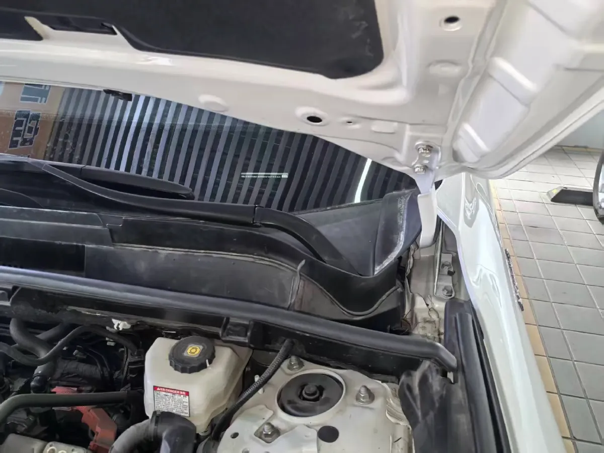 2022 Toyota Venza 2.5L 178HP L4 E-CVT Hybrid,autocango,china used car exporter,china ev exporter,chinese used car exporter,chinese used ev exporter