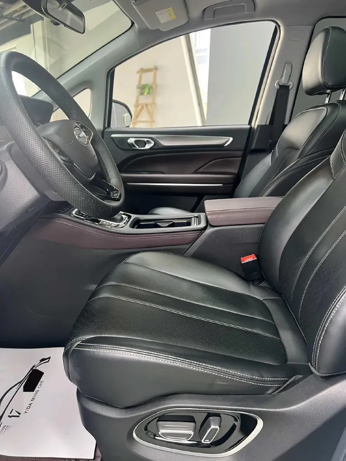 2021 GAC Trumpchi M6 1.5T 169HP L4 7DCT,autocango,china used car exporter,china ev exporter,chinese used car exporter,chinese used ev exporter